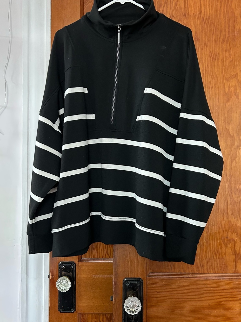 Cable & Gauge Black and White Quarter-Zip Striped Long Sleeve Top